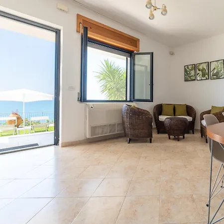 Bellavista Apartment